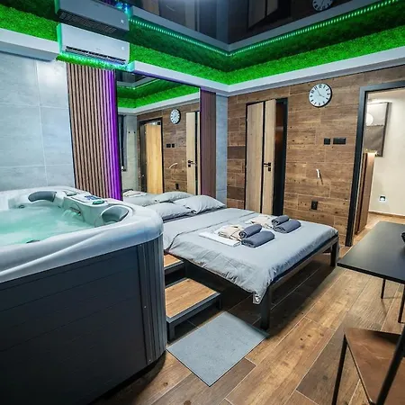 Wellness & Penzion, Laudom